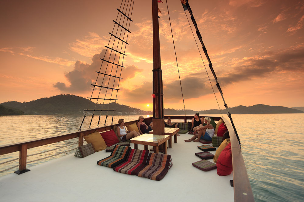 sunset cruise phuket